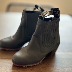 Kids Chelsea Ankle Boots - Olive Green
